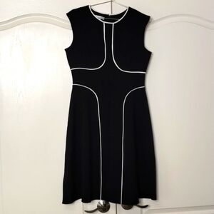 London Style women's size 8 black/white detail fit and flare zip back dress.